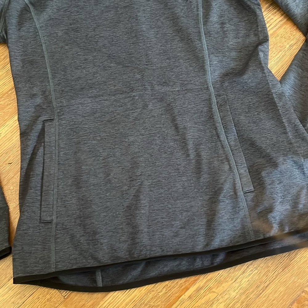 Moosejaw pullover with hoodie - Picture 2 of 5